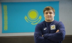 Казахстанский тяжелоатлет взял «золото» на чемпионате Азии среди юниоров