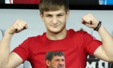 Рамзан Кадыров купил для сына победу? Видео позорного нокаута