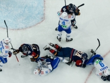 Фоторепортаж с четвертого матча плей-офф КХЛ «Металлург» — «Барыс» 0:2