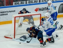 Фоторепортаж с четвертого матча плей-офф КХЛ «Металлург» — «Барыс» 0:2