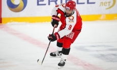 «Не оправдал надежд». Звездный хоккеист сборной Казахстана нещадно раскритикован за провал в плей-офф КХЛ