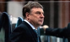 Заслуженный тренер России предложил неожиданный вариант продолжения плей-офф КХЛ без «Барыса»