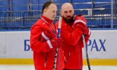 «Кубок должен не просто получен командой». Главный тренер участника ЧМ-2020 по хоккею высказался о плей-офф КХЛ после снятия «Барыса»