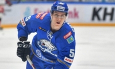 Чемпион мира из «Барыса» принял участие в футбольном челлендже. Видео