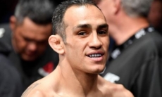 Объявлен новый соперник Фергюсона по главному бою UFC 249 после снятия Хабиба