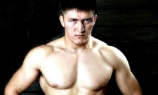 Перенесен турнир Fight Nights с дебютным боем казахстанского файтера против 180-килограммового гиганта