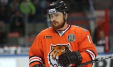 Клуб конференции «Барыса» продлил контракт с форвардом. У него ноль голов за 3,5 года