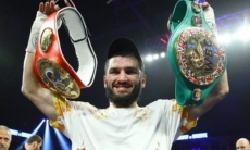 Чемпион мира из России по двум версиям заявил о желании получить гражданство другой страны