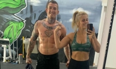 Девушка-боец UFC объяснила, зачем выкладывает личные фото с мужем