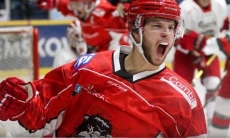 Младший брат звезды НХЛ из сборной Дании подписал контракт с казахстанским клубом