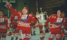 Красавец-гол бывшего наставника «Барыса» после шикарного сольного прохода в финальном матче отметили за рубежом. Видео