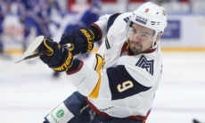 «Металлург» расторг контракт с уроженцем Казахстана после вылета от «Барыса» в плей-офф КХЛ