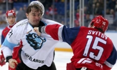 «Будет колошматить» Клуб конференции «Барыса» приобрел одного из главных тафгаев КХЛ. Видео