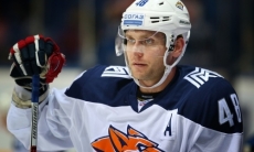 Чемпион мира спустя 15 лет в «Металлурге» ушел в другой клуб после вылета от «Барыса»