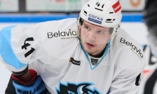 «Норм для участника четырех чемпионатов мира». Стала известна зарплата новичка соперника «Барыса» по КХЛ