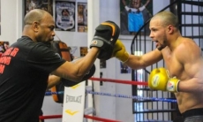 Головкину не поздоровится? Рой Джонс всерьез готовит чемпиона WBA. Видео