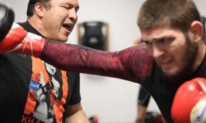 «Люди кое-чего не понимают». Тренер Нурмагомедова допустил большие проблемы в бою за титул UFC