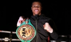 Непобежденный боксер-легковес получил титул WBC в разгар коронавируса и без боев