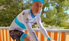  Казахстанский гонщик «Астаны» Луценко стал победителем первого этапа «Джиро д’Италия»