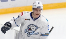 «Я рассматривал только два варианта». Мэттью Фрэттин о решении вернуться в «Барыс», его новом главном тренере и разнице с «Ак Барсом»