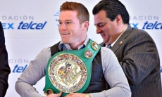 «Головкин запятнал наследие «Канело». Президента WBC раскритиковали за поддержку мексиканской звезды
