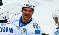 Бывший тафгай «Барыса» завершил карьеру и нашел себе новую работу