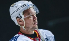 «Магнитка» после вылета от «Барыса» в плей-офф продлила контракт с лучшим бомбардиром в истории КХЛ