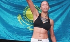 У первой казахстанки в UFC сменилась соперница по дебютному бою