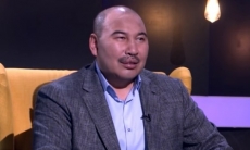 «Нужно думать о будущем дне». Олимпийский чемпион высказался о частых переходах казахстанских боксеров в профи