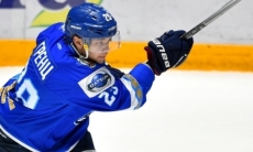 «Главное — Никитос на месте». Сбежавший от российского паспорта из Омска форвард о крутом воротчике и снайпере от Бога в «Барысе», причинах своего ухода и амбициозных целях