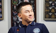 «Смешная» сумма. Директор соперника «Барыса» по КХЛ раскрыл свою зарплату