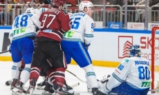 «Могут только мечтать о таких зарплатах». У соперника «Барыса» по КХЛ сорвалось несколько хороших трансферов