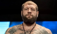 Александр Емельяненко похвастался физической формой и назвал свой вес перед боем с Исмаиловым. Фото
