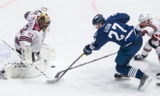 Принципиальный соперник «Барыса» в КХЛ поразил очень странным трансфером