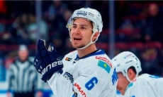 «Типа из-за коронавируса сборы у нас прикрылись». Хоккеист «Барыса» выразил недовольство