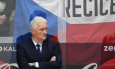 «Не понимаю, как такой тренер получил работу в КХЛ. Это был просто ужас». Кандидат в наставники «Барыса» подвергся жесткой критике