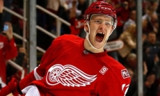 Победитель конференции «Барыса» в КХЛ ведет переговоры с двумя форвардами из НХЛ