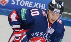 Хоккеист с 509 матчами в КХЛ после сезона в «Металлурге» и «Ак Барсе» перешел к другому конкуренту «Барыса» на Востоке