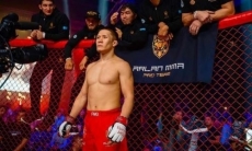 «Начинается неделя боя». Жалгас Жумагулов вышел из карантина на «Бойцовском острове» перед дебютом в UFC