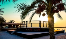 UFC показал красивые фото октагона на пляже «Бойцовского острова»