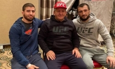 «Спасибо, что поставили на ноги». Российский боец UFC посвятил трогательный пост с видео отцу Хабиба