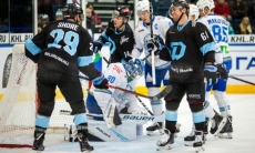 Соперник «Барыса» по КХЛ ищет тренера и игроков по объявлению. Озвучены зарплаты