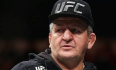 UFC почтил память отца Хабиба Нурмагомедова