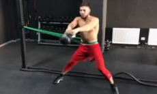 Чемпион WBC Садриддин Ахмедов поделился видео гиревой тренировки