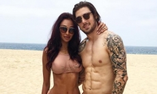 «Любоваться в любое время дня и ночи». Еurosport в восторге от жены хоккеиста «Барыса». Фото