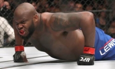 Деррик Льюис прокомментировал победу над Алексеем Олейником и свой рекорд UFC