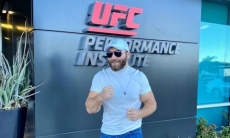 У соперника российского бойца обнаружен коронавирус. Бой на UFC 252 отменен