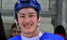 Казахстанский форвард «Барыса» рассмешил своим «главным правилом» на льду. Видео