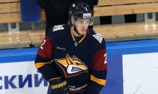 Защитник конкурента «Барыса» на Востоке не пошёл в армию за взятку военкому. Названа сумма