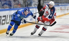 «Чемпионат прикроют». Бывший форвард сборной Казахстана рассказал о будущем КХЛ